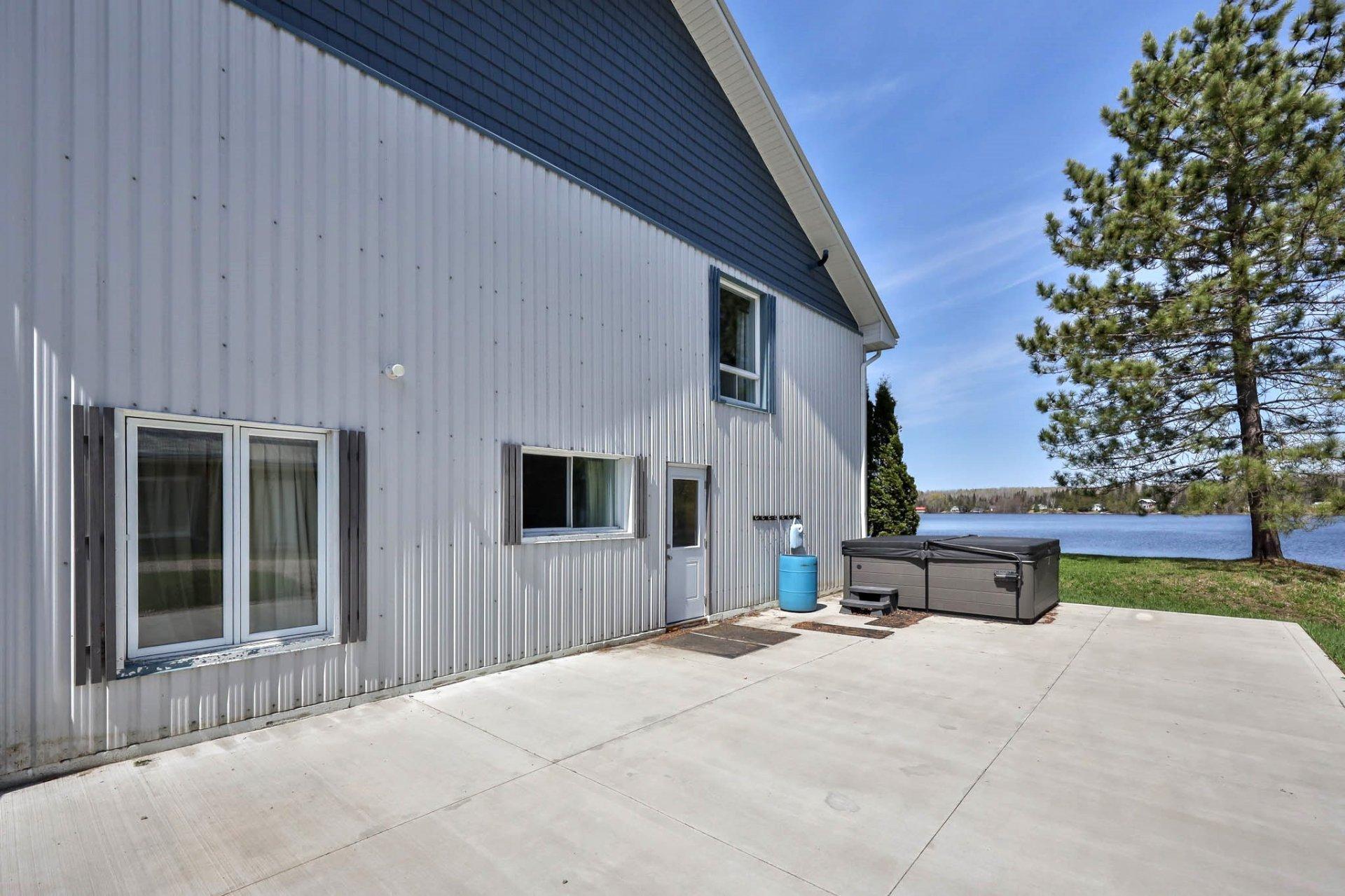 









172


Ch. du Lac-Murray

,
Aumond,




QC
J0W1W0


