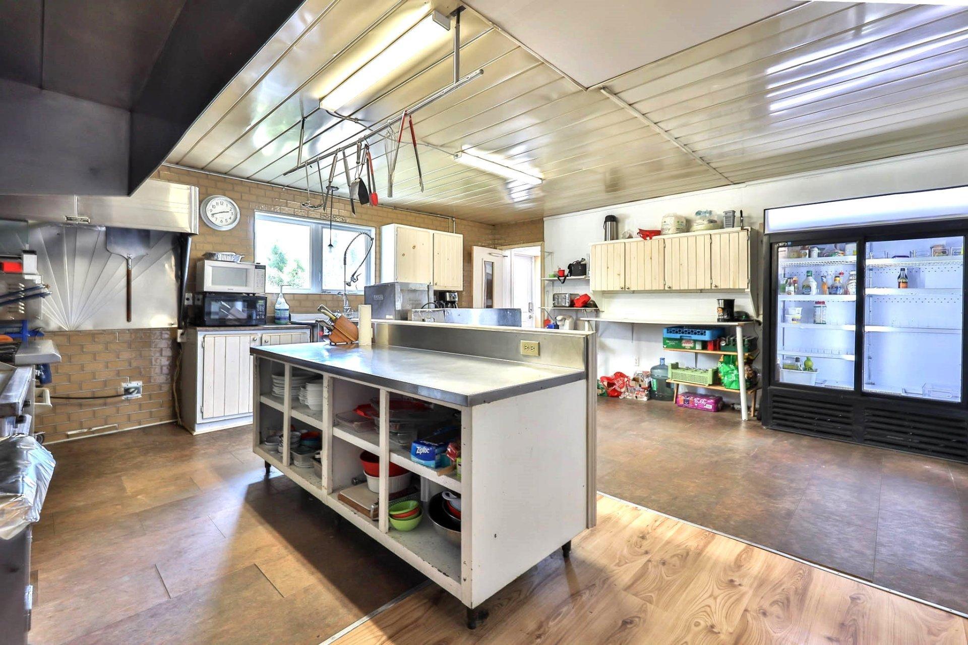 









172


Ch. du Lac-Murray

,
Aumond,




QC
J0W1W0

