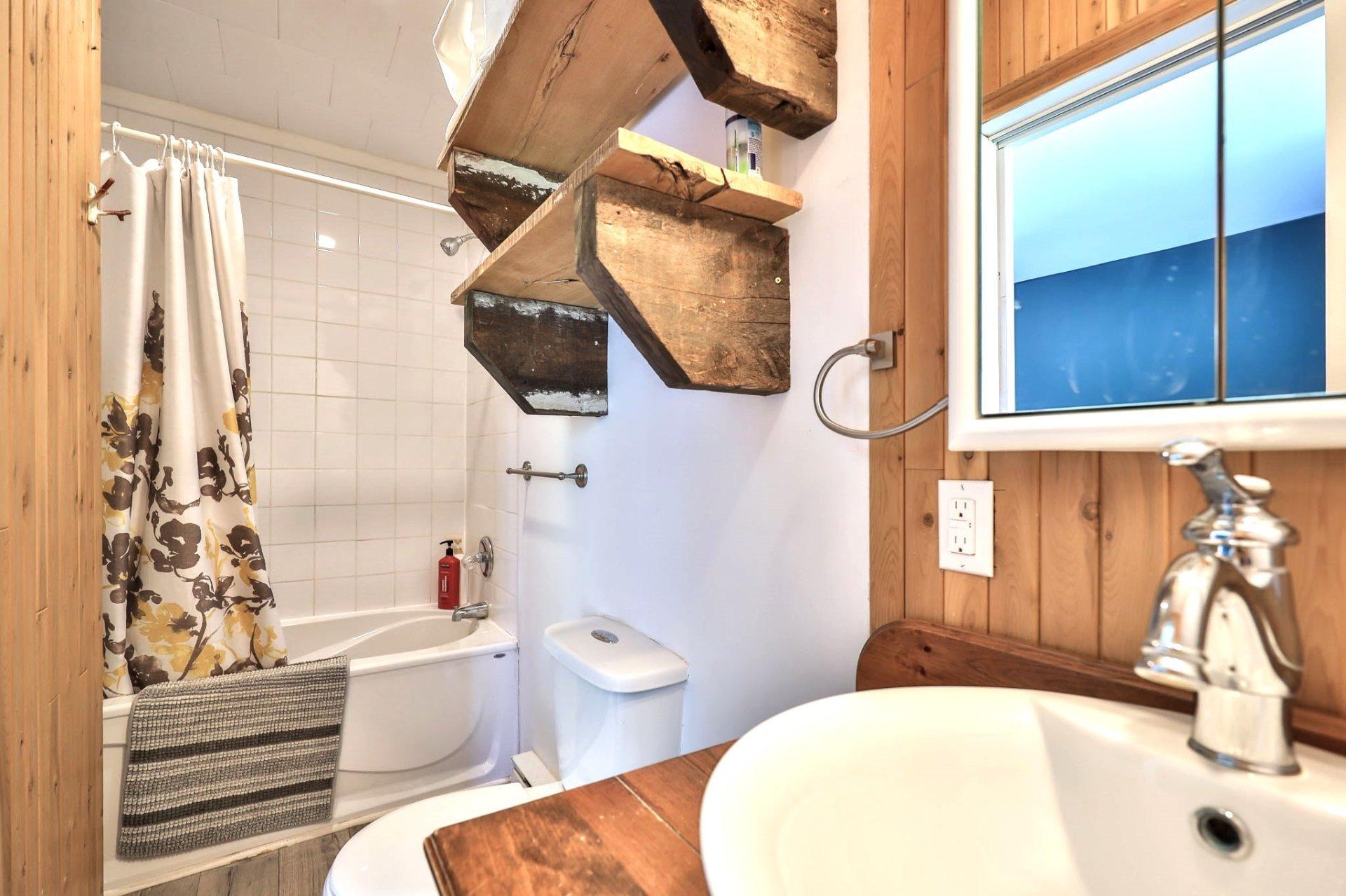 









172


Ch. du Lac-Murray

,
Aumond,




QC
J0W1W0

