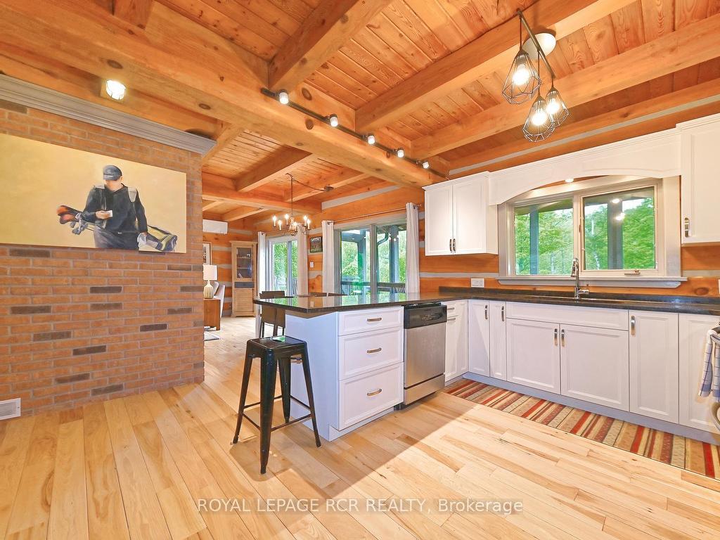 









8391


County 9

Road,
Clearview,




ON
L0M 1G0

