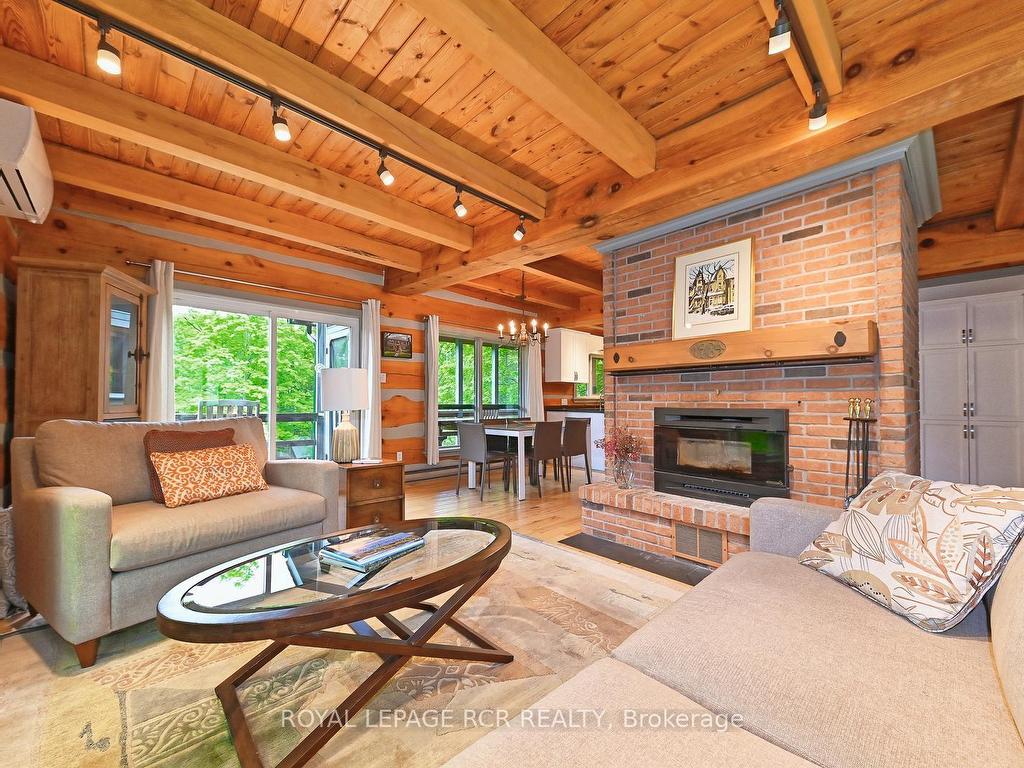 









8391


County 9

Road,
Clearview,




ON
L0M 1G0

