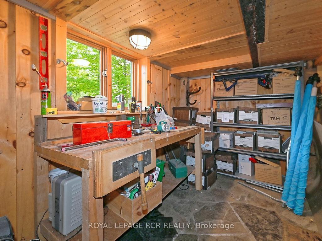 









8391


County 9

Road,
Clearview,




ON
L0M 1G0

