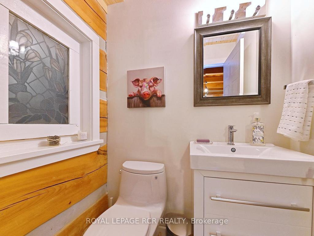









8391


County 9

Road,
Clearview,




ON
L0M 1G0

