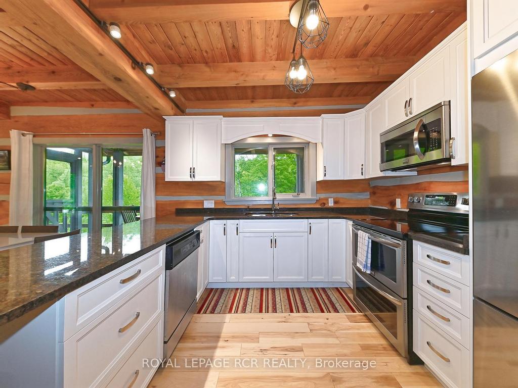 









8391


County 9

Road,
Clearview,




ON
L0M 1G0

