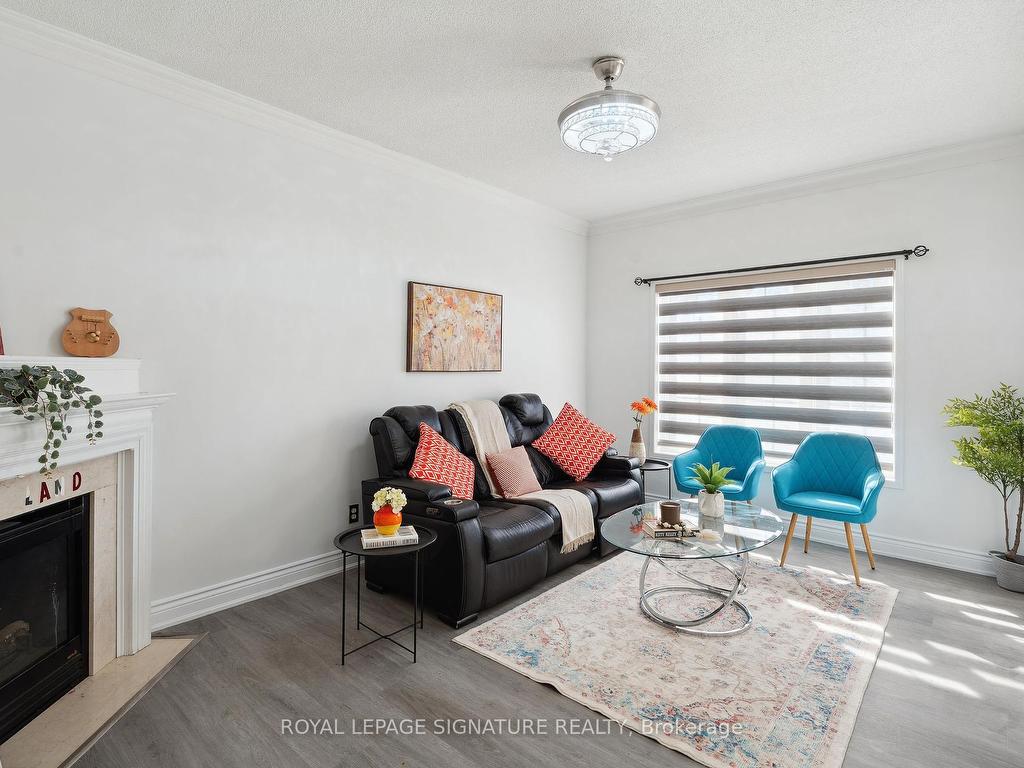 









72


Penbridge

Circle,
Brampton,




ON
L7A 2R1

