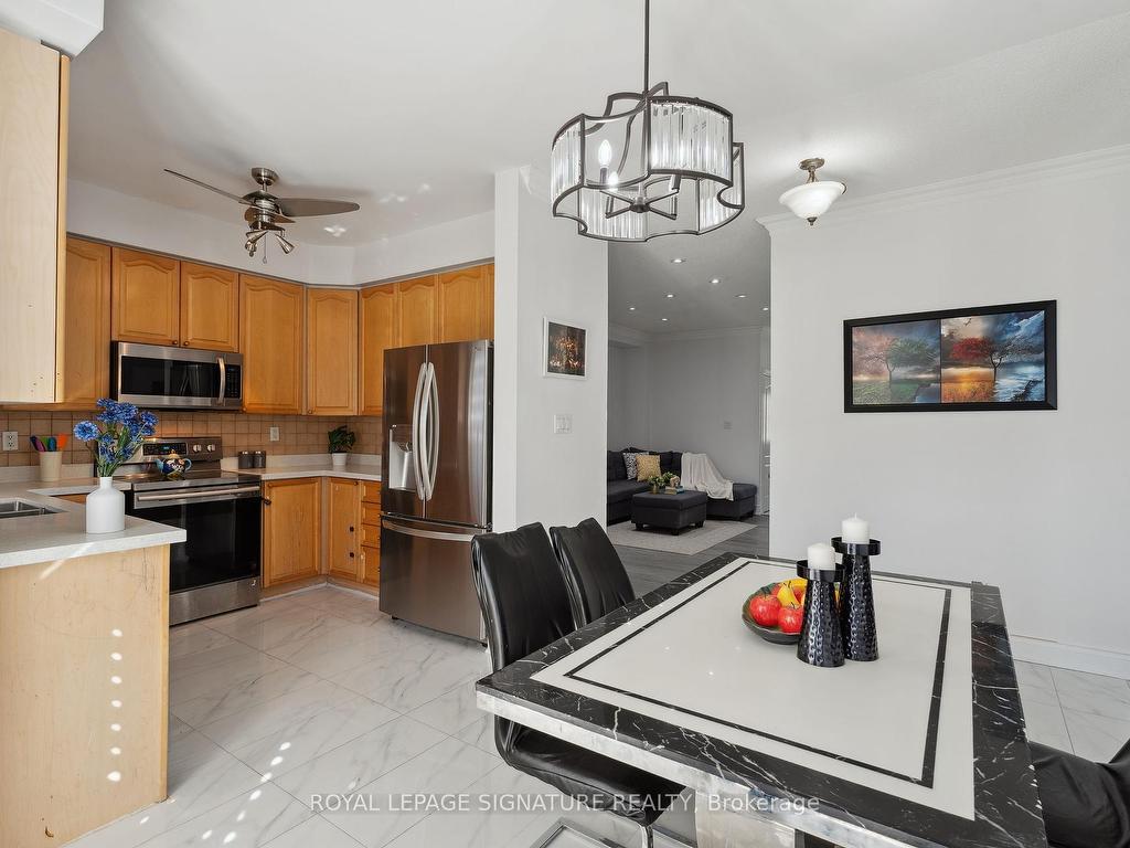









72


Penbridge

Circle,
Brampton,




ON
L7A 2R1

