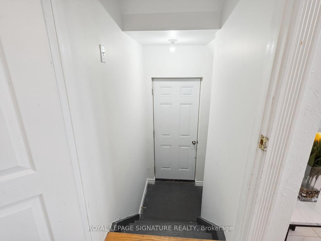 









72


Penbridge

Circle,
Brampton,




ON
L7A 2R1

