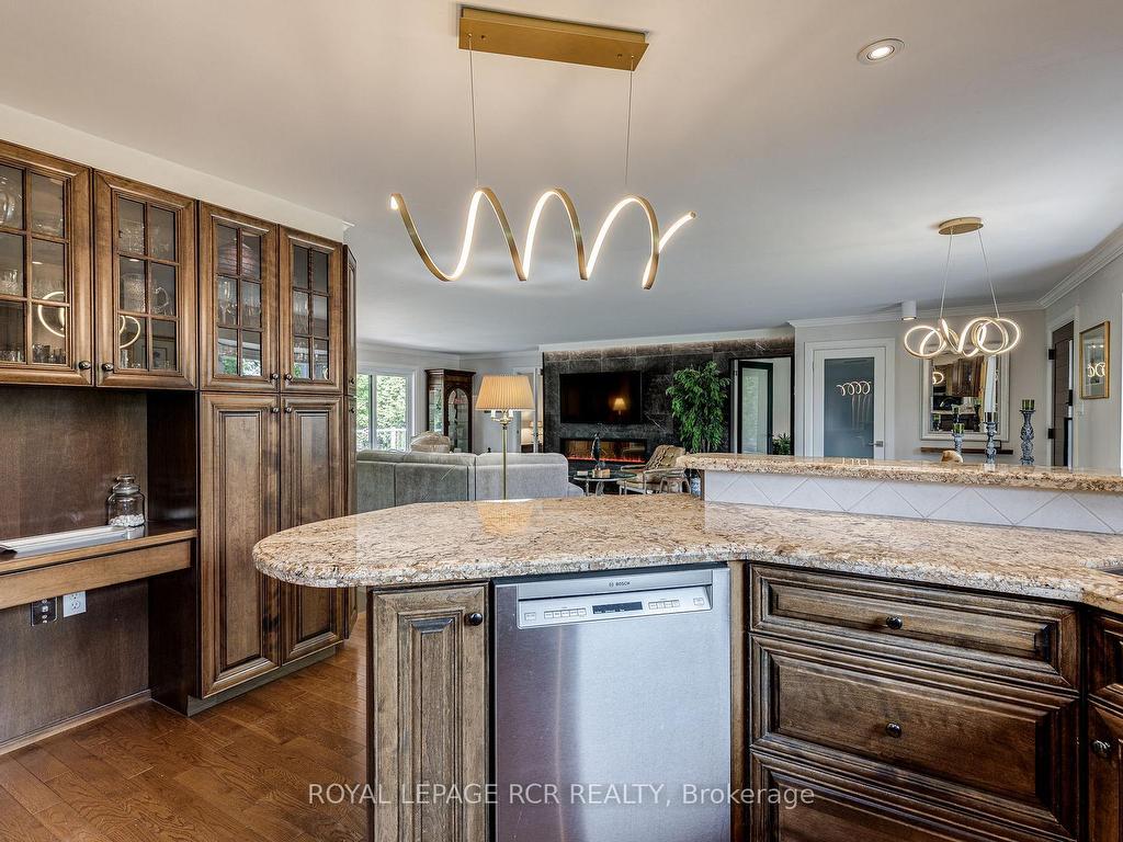 









1


Lormik

Drive,
Uxbridge,




ON
L9P 1R9

