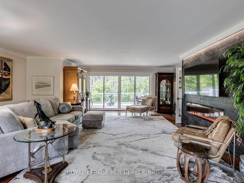 









1


Lormik

Drive,
Uxbridge,




ON
L9P 1R9

