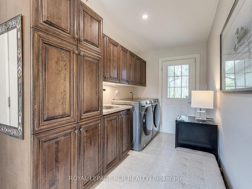 









1


Lormik

Drive,
Uxbridge,




ON
L9P 1R9

