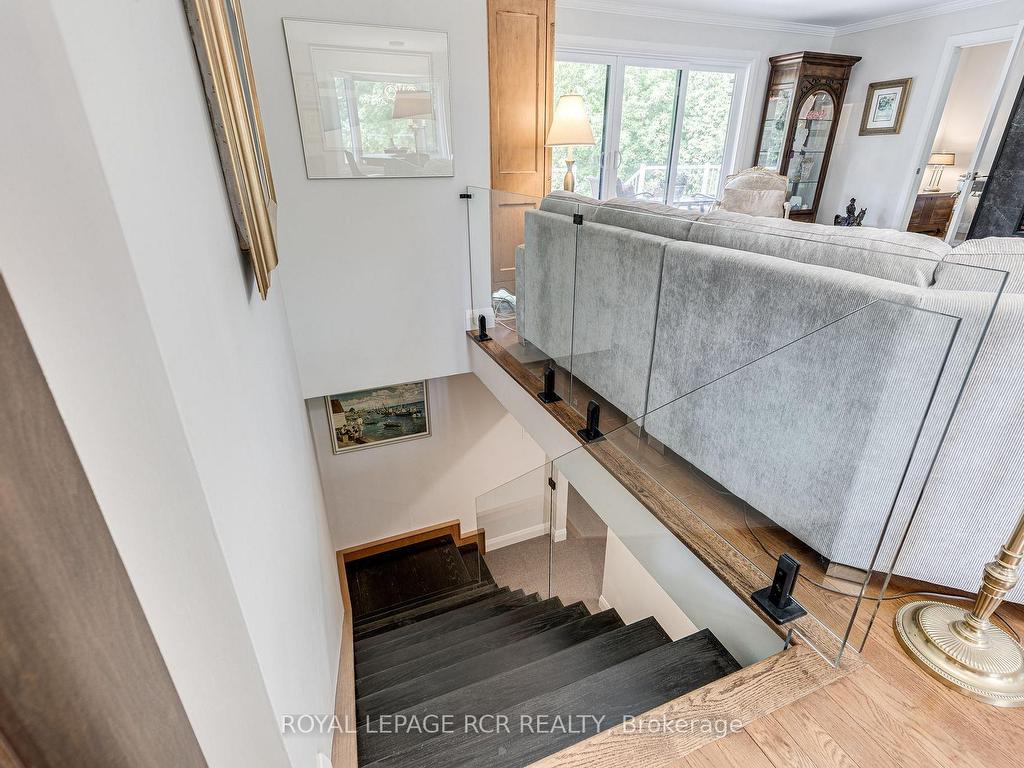 









1


Lormik

Drive,
Uxbridge,




ON
L9P 1R9

