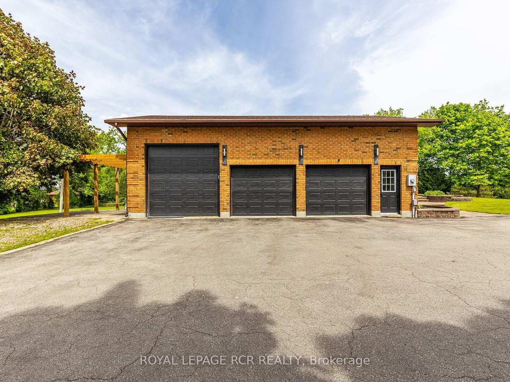 









1


Lormik

Drive,
Uxbridge,




ON
L9P 1R9

