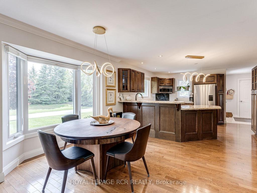 









1


Lormik

Drive,
Uxbridge,




ON
L9P 1R9

