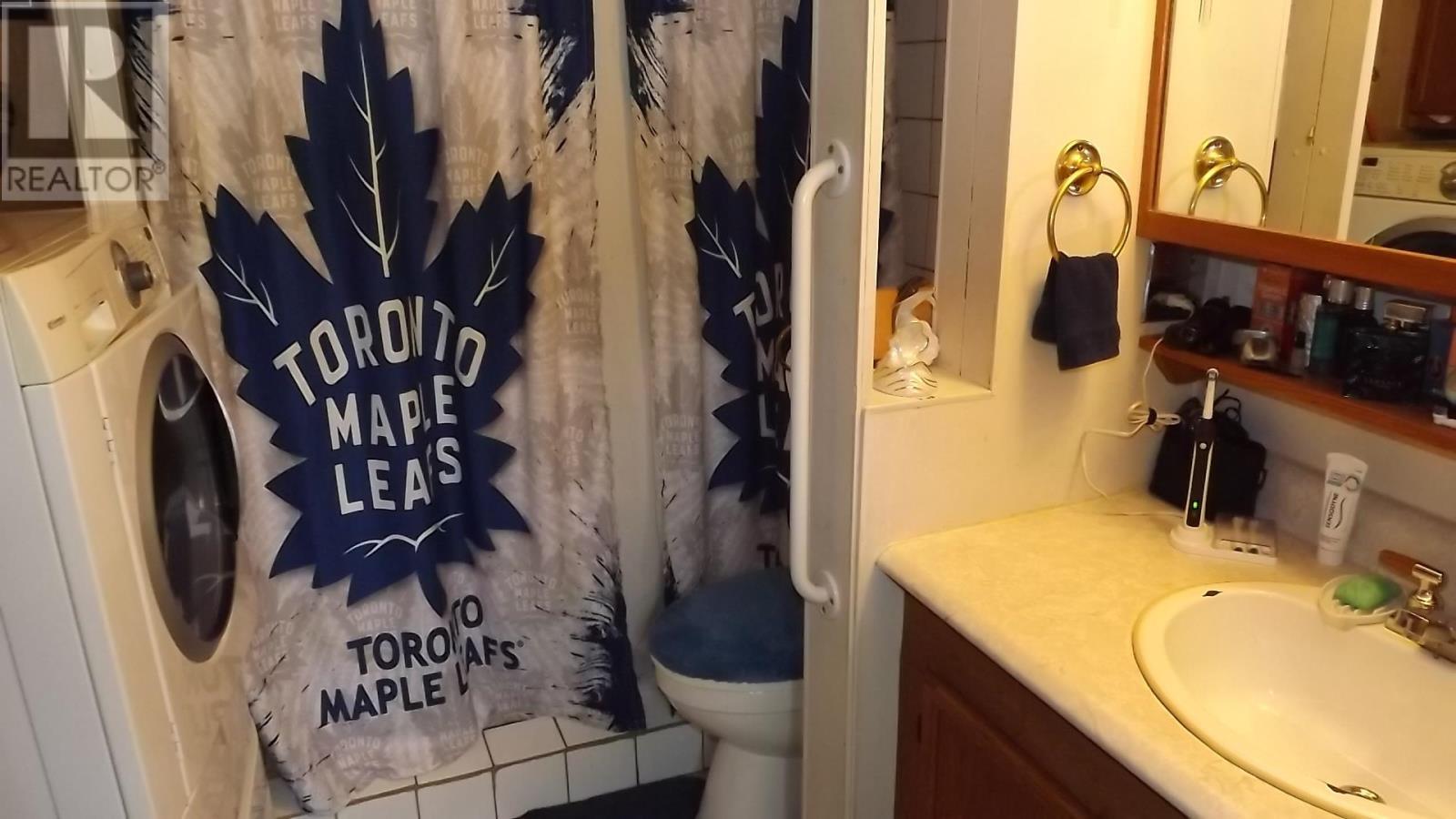 












15 Chalmers CRES

,
Elliot Lake,




Ontario
P5A1A1

