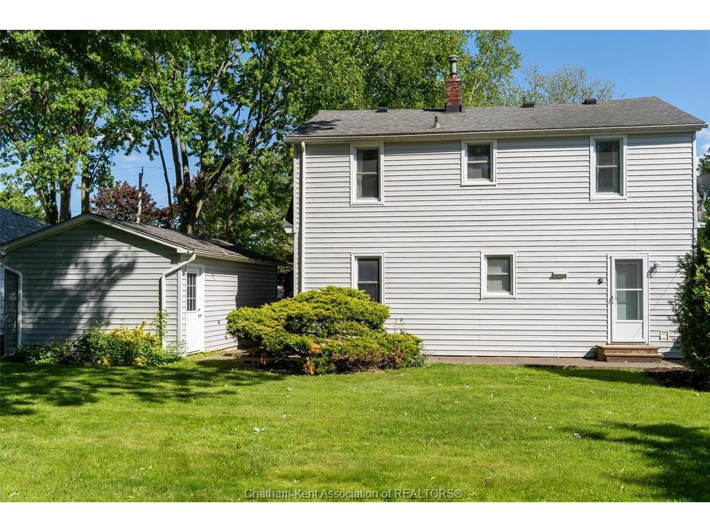 









17


O'Brien

Drive,
Chatham,




ON
N7M 2E5

