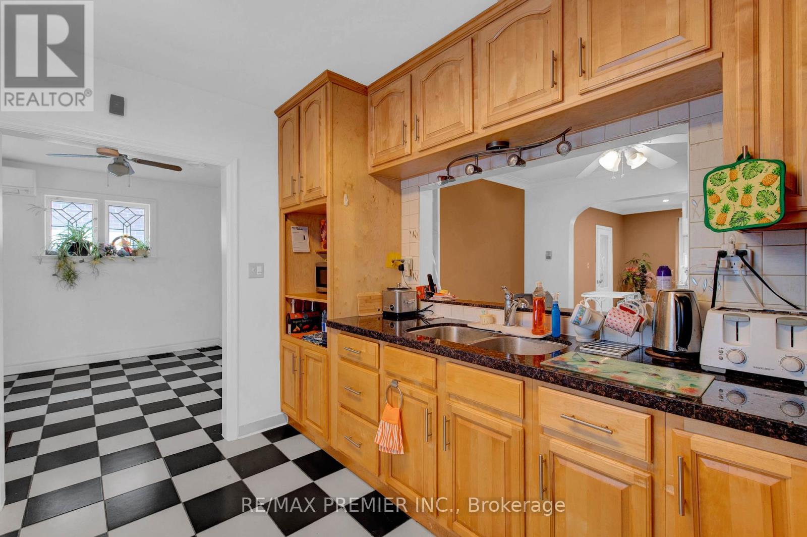 












349 KIPLING AVENUE

,
Toronto,




Ontario
M8V3K6

