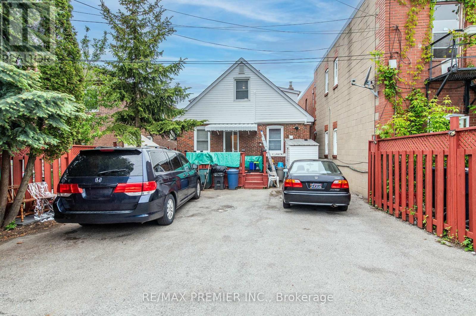 












349 KIPLING AVENUE

,
Toronto,




Ontario
M8V3K6

