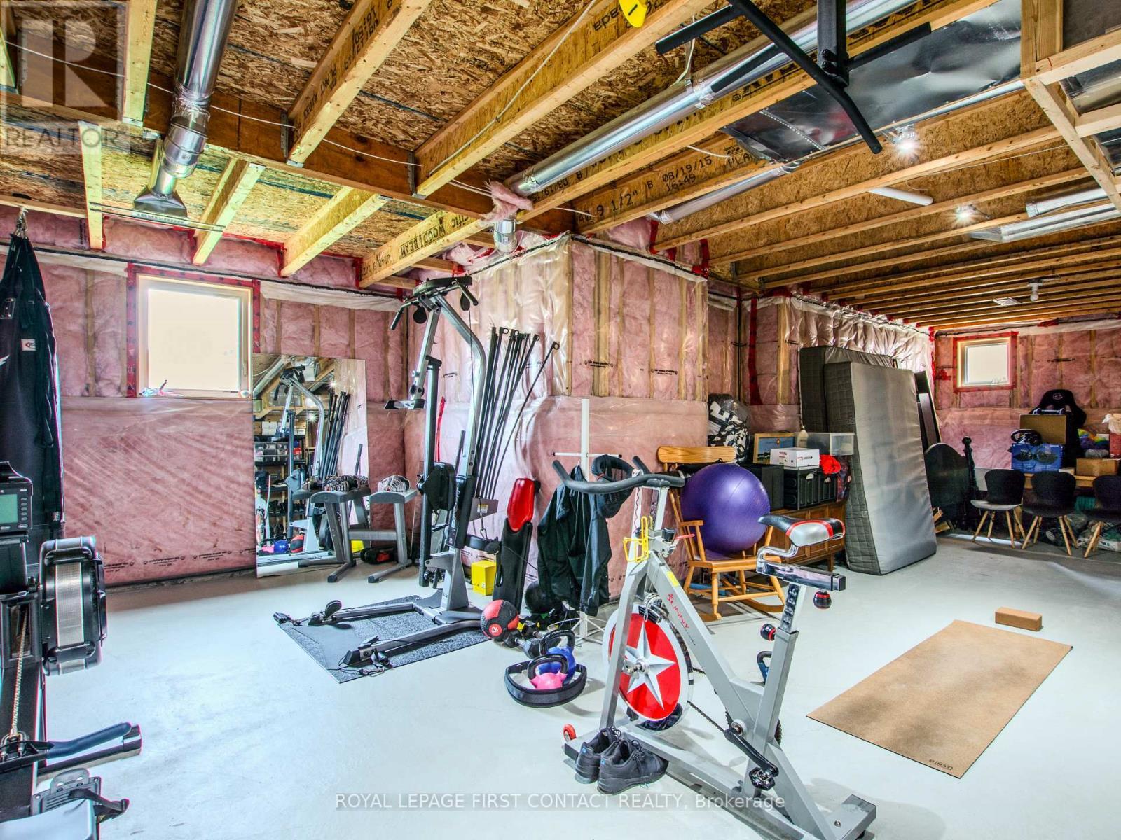 












22 OLIVER'S MILL ROAD

,
Springwater,




Ontario
L9X0S8

