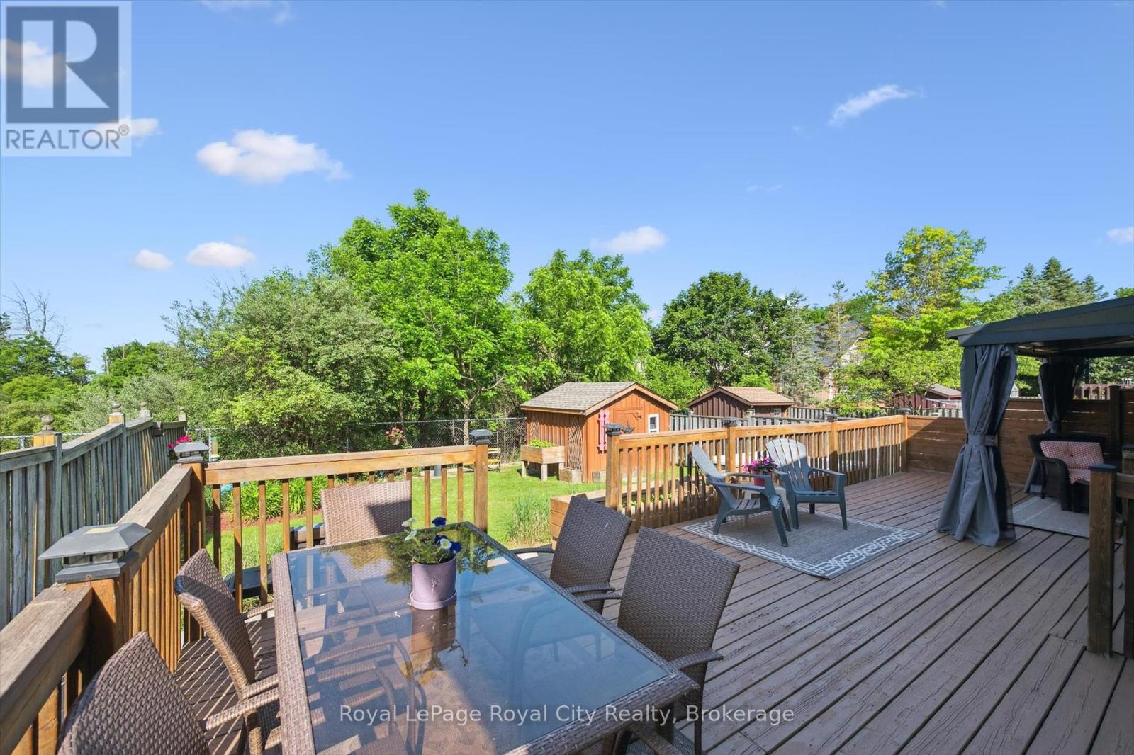 












138 PHEASANT RUN DRIVE

,
Guelph (Kortright Hills),




Ontario
N1C1B3

