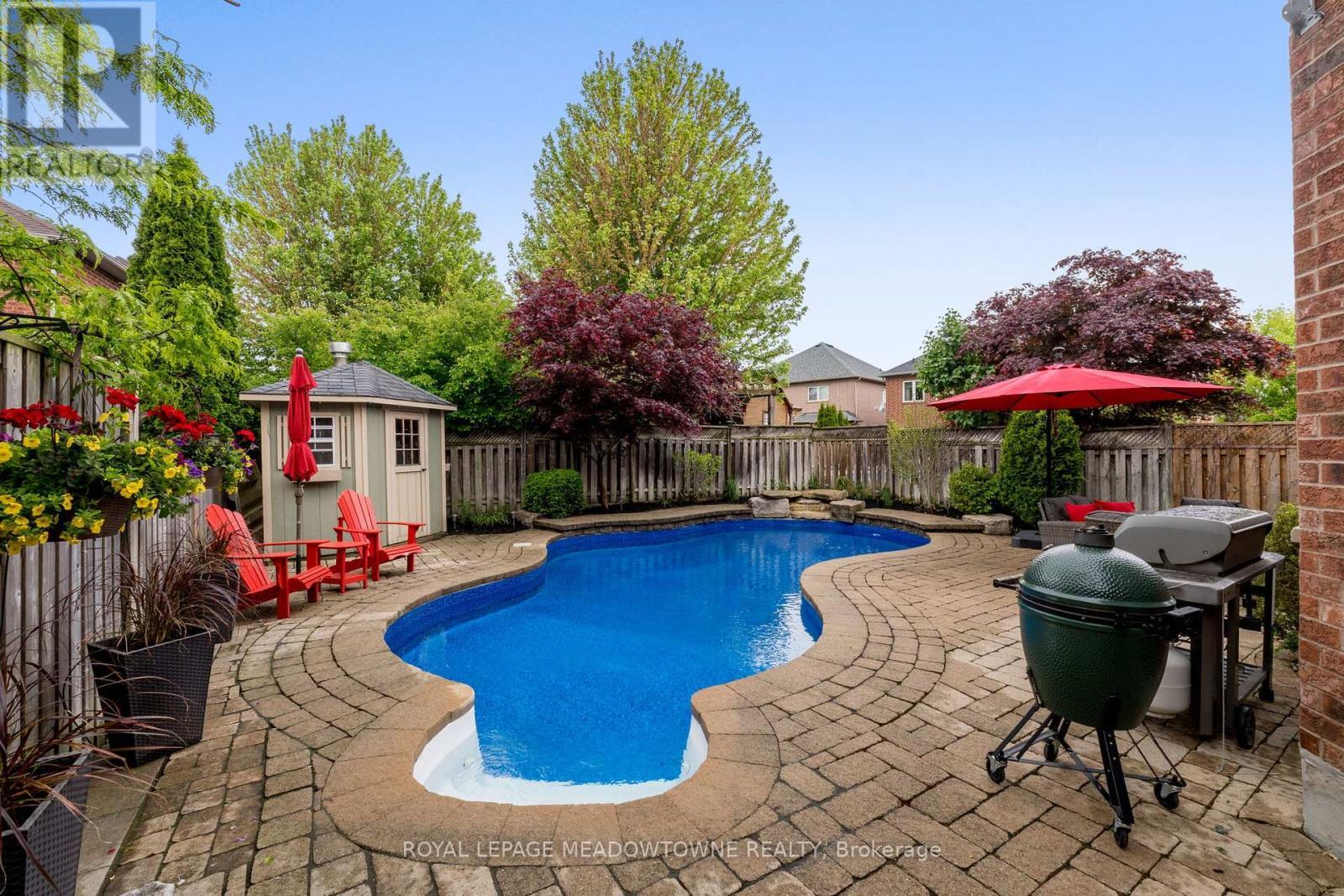 












211 EATON STREET

,
Halton Hills,




Ontario
L7G5Y2

