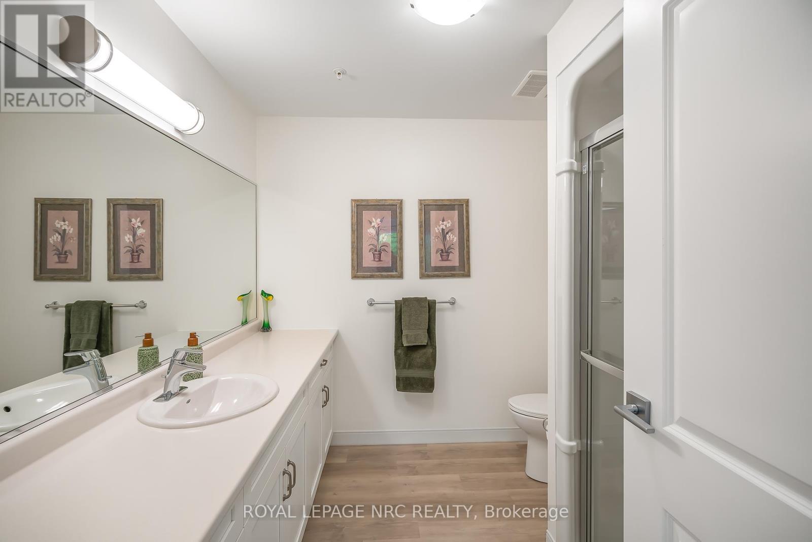 












401 - 105 VANSICKLE ROAD

,
St. Catharines (Rykert/Vansickle),




Ontario
L2S0G4

