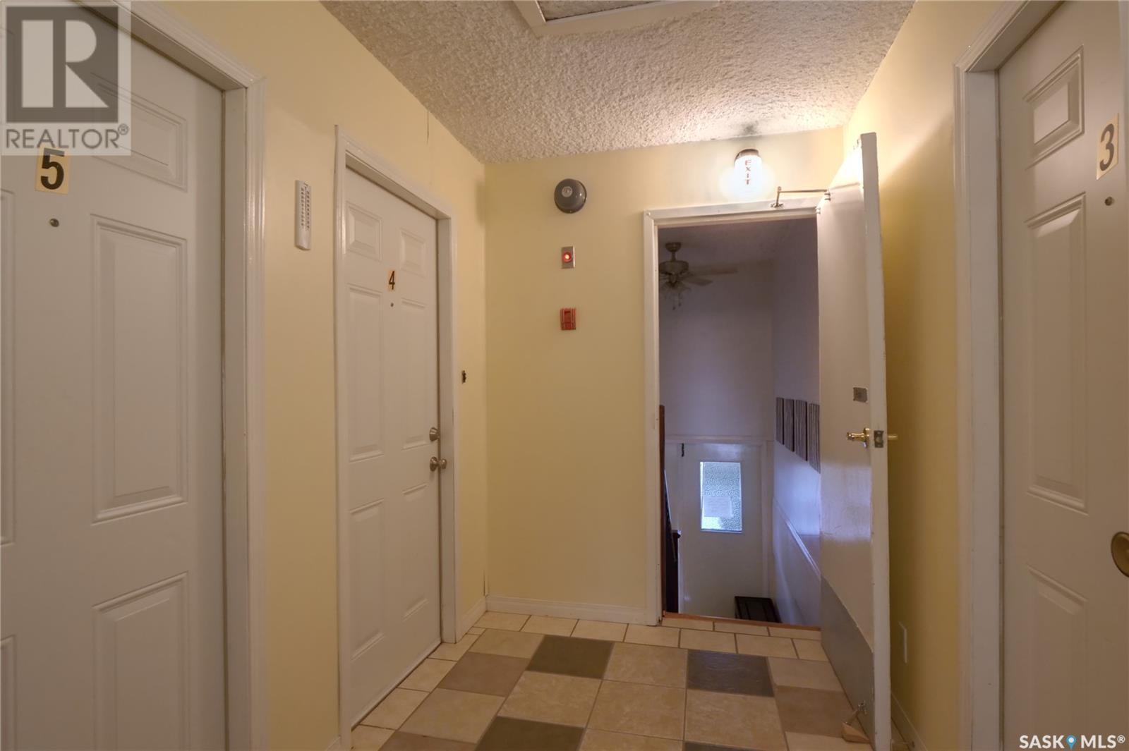 












517 Brownlee STREET

,
Morse,




Saskatchewan
S0H3C0

