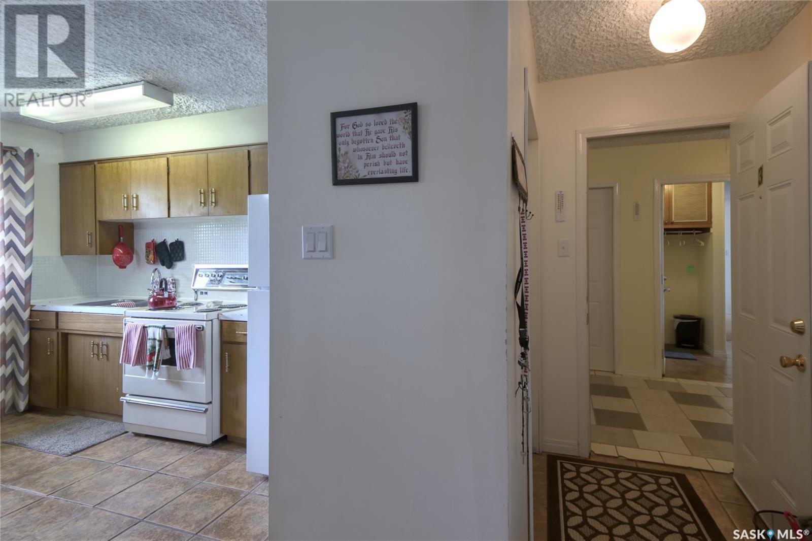 












517 Brownlee STREET

,
Morse,




Saskatchewan
S0H3C0

