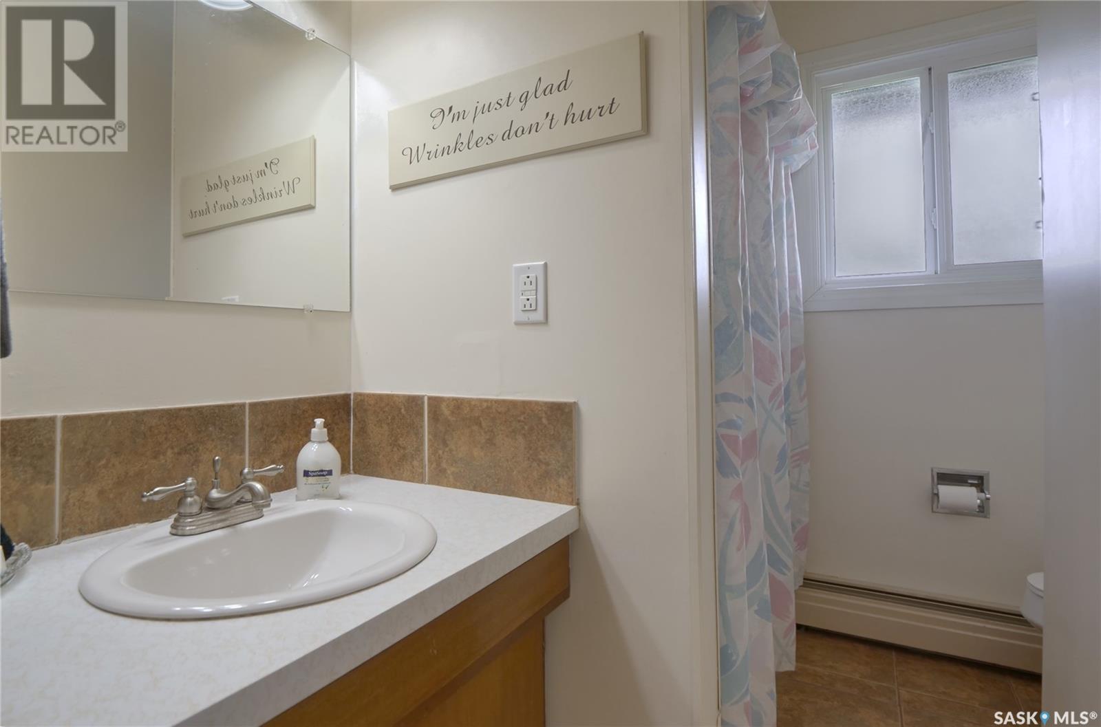 












517 Brownlee STREET

,
Morse,




Saskatchewan
S0H3C0


