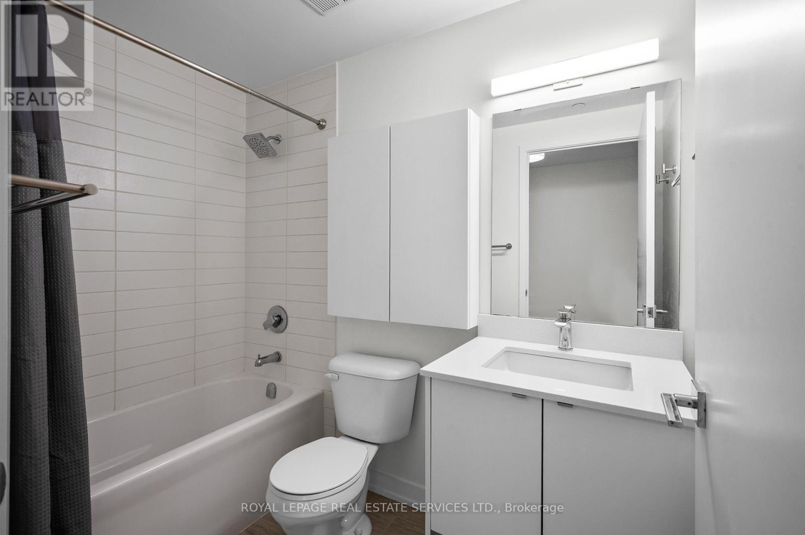 












A108 - 1117 COOKE BOULEVARD

,
Burlington,




Ontario
L7T0C6

