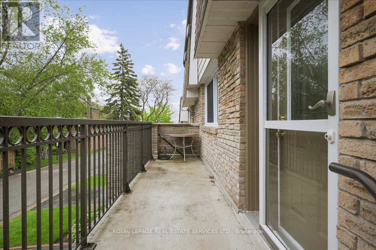 












10 - 2120 MARINE DRIVE

,
Oakville,




Ontario
L6L1B7

