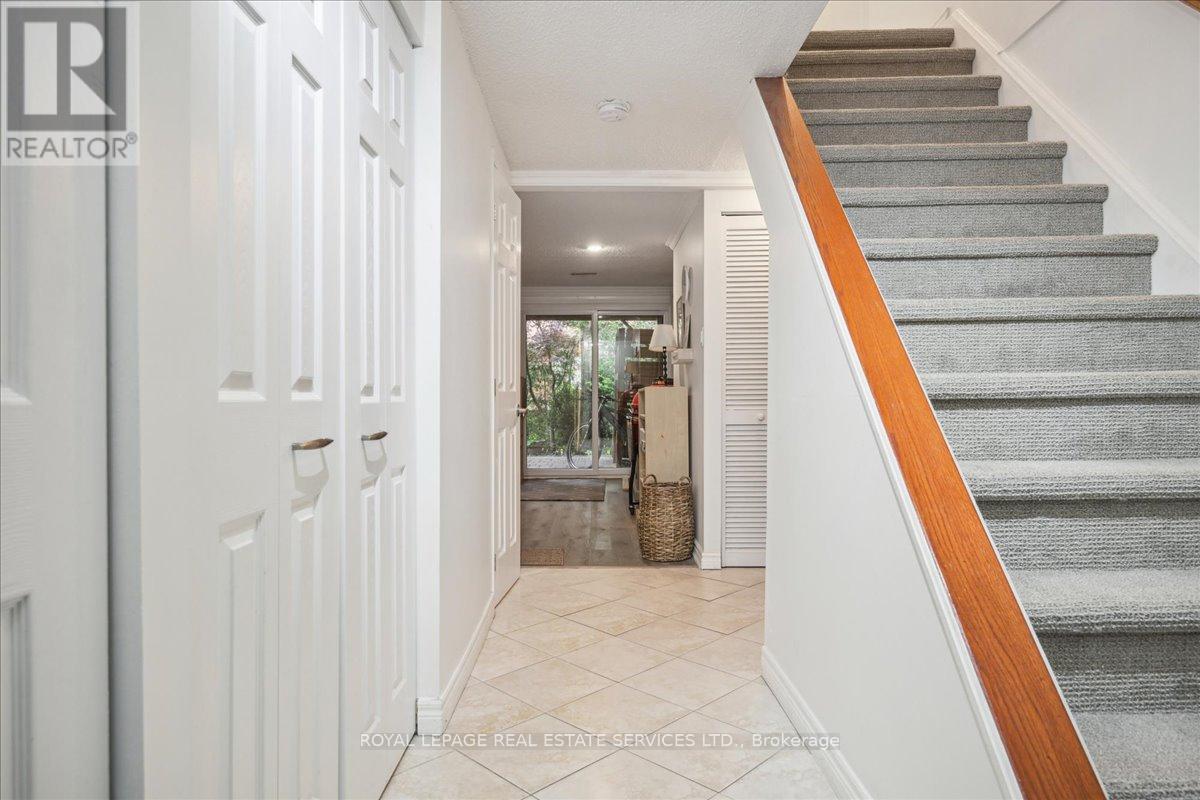 












10 - 2120 MARINE DRIVE

,
Oakville,




Ontario
L6L1B7

