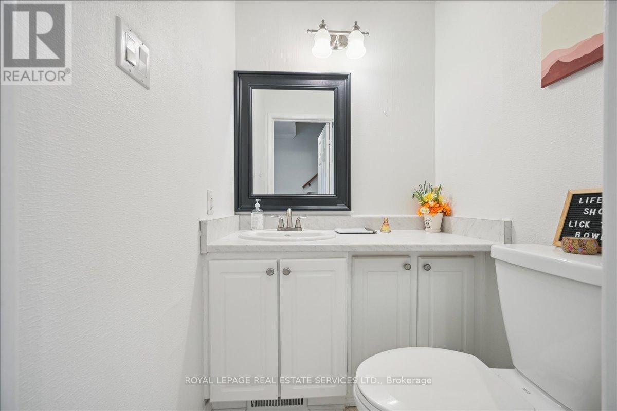 












10 - 2120 MARINE DRIVE

,
Oakville,




Ontario
L6L1B7

