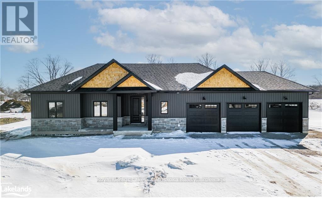 












8 MEADOW ACRES ROAD

,
Oro-Medonte (Warminister),




Ontario
L0K2G1

