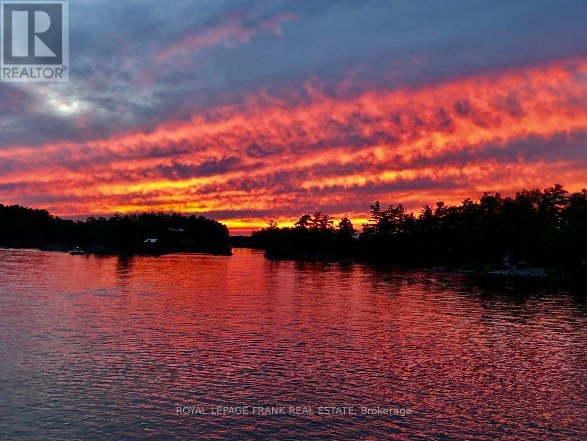 












484 JUNIPER ISLAND

,
Douro-Dummer,




Ontario
K0L2C0

