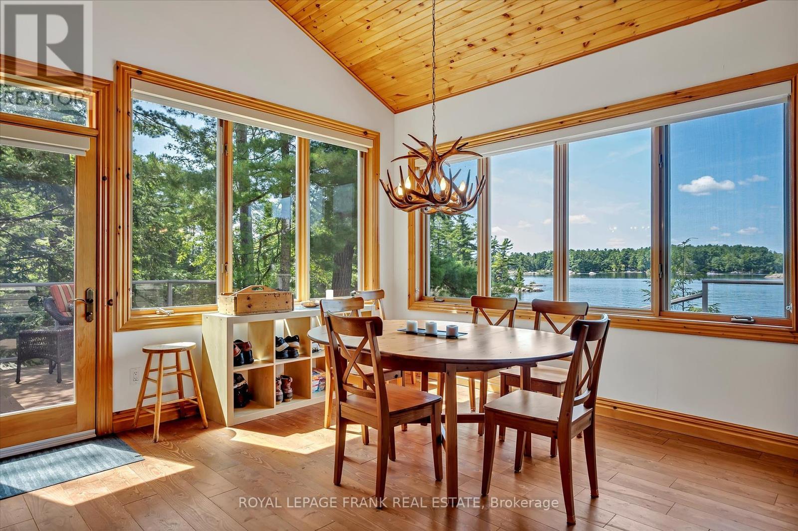 












484 JUNIPER ISLAND

,
Douro-Dummer,




Ontario
K0L2C0

