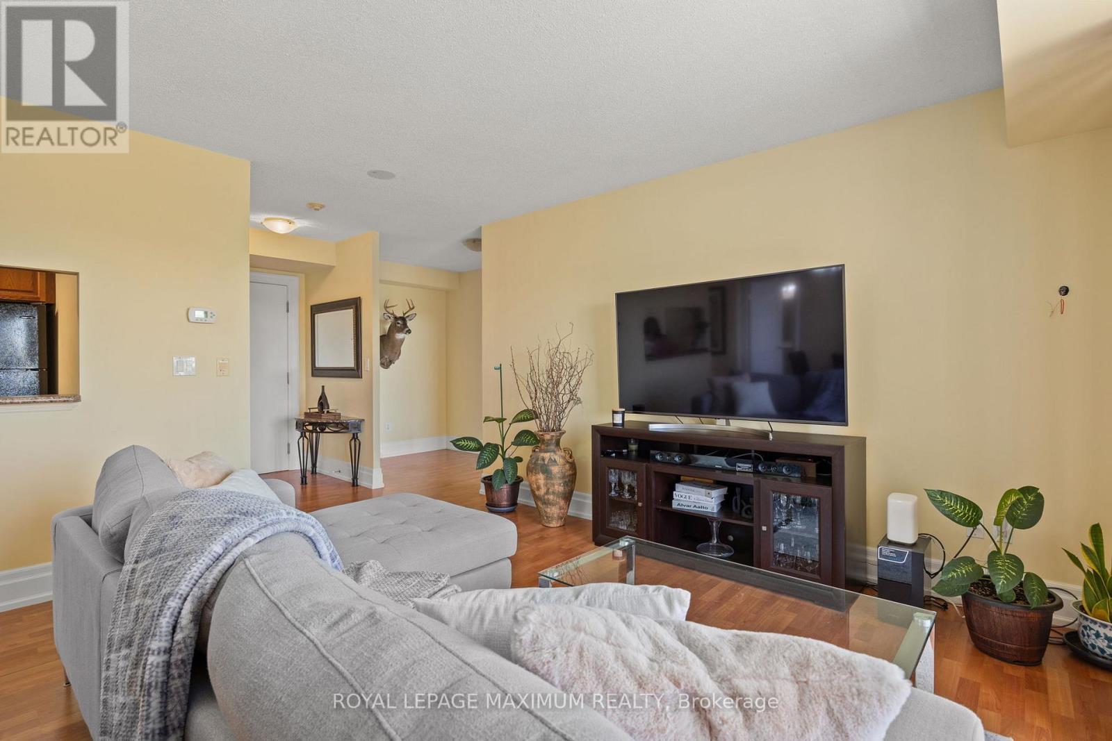 












807 - 2088 LAWRENCE AVENUE W

,
Toronto,




Ontario
M9N2Z9

