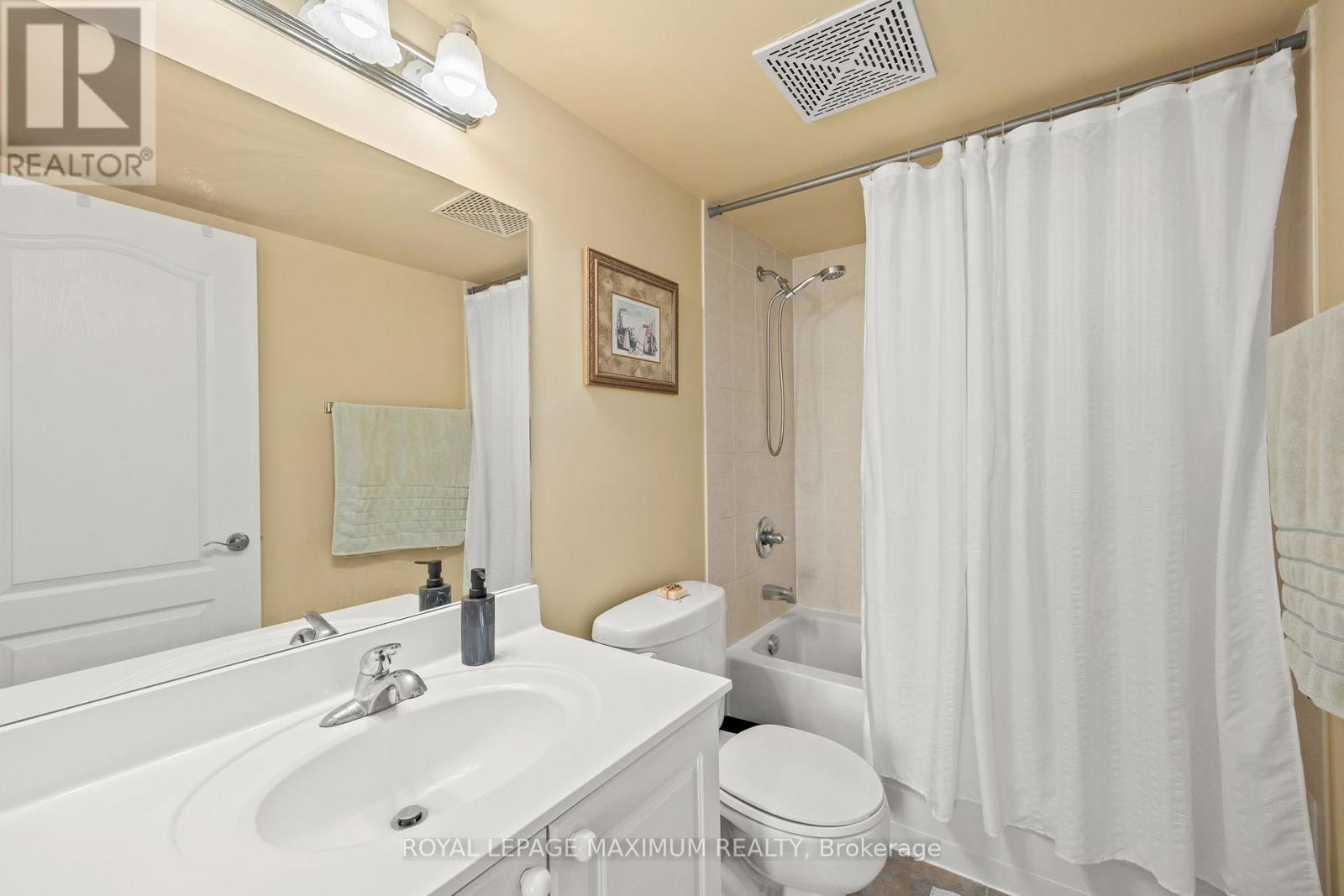 












807 - 2088 LAWRENCE AVENUE W

,
Toronto,




Ontario
M9N2Z9

