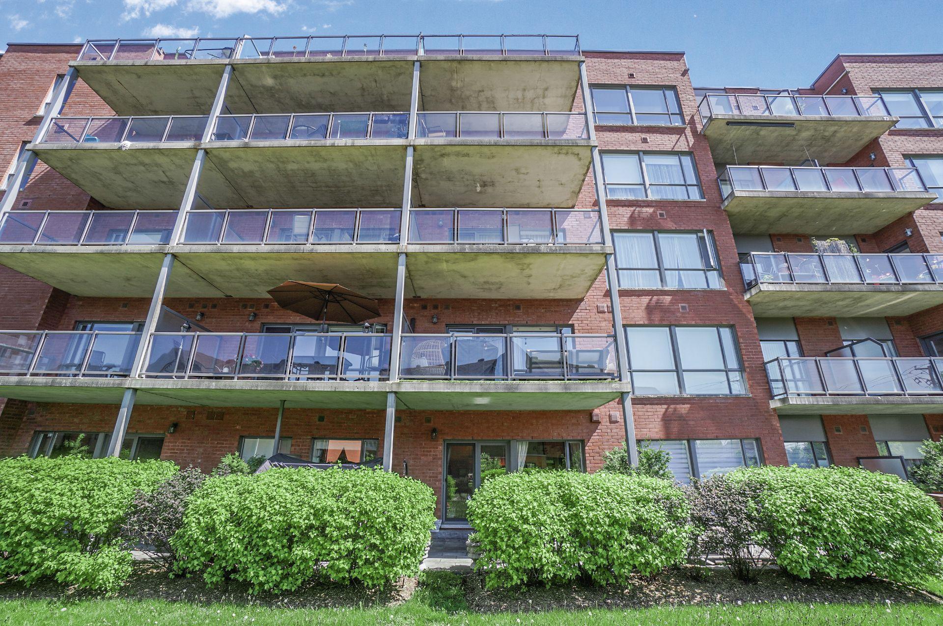 









1005


Rue des Francs-Bourgeois

, 111,
Boisbriand,




QC
J7H0H6

