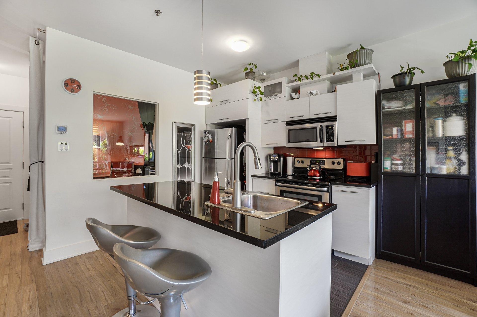 









1005


Rue des Francs-Bourgeois

, 111,
Boisbriand,




QC
J7H0H6

