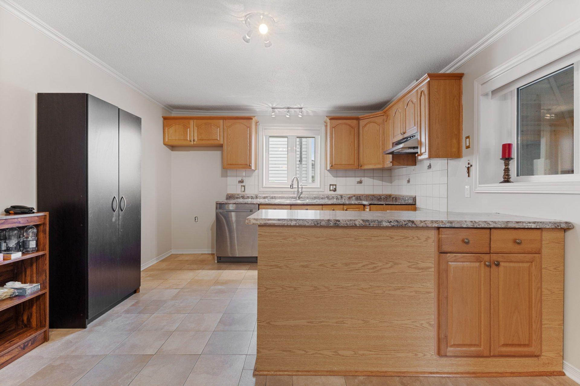 









10


Rue Yvon-Chénier

,
Gatineau (Gatineau),




QC
J8P2G4

