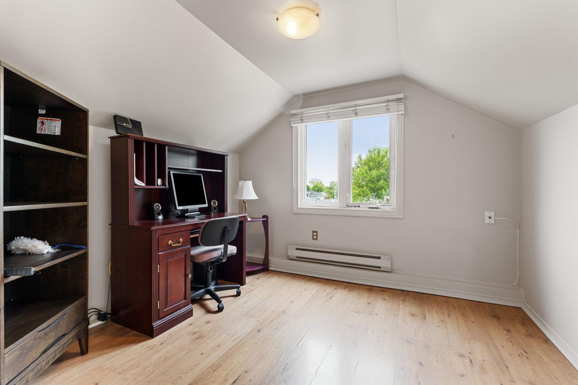 









10


Rue Yvon-Chénier

,
Gatineau (Gatineau),




QC
J8P2G4

