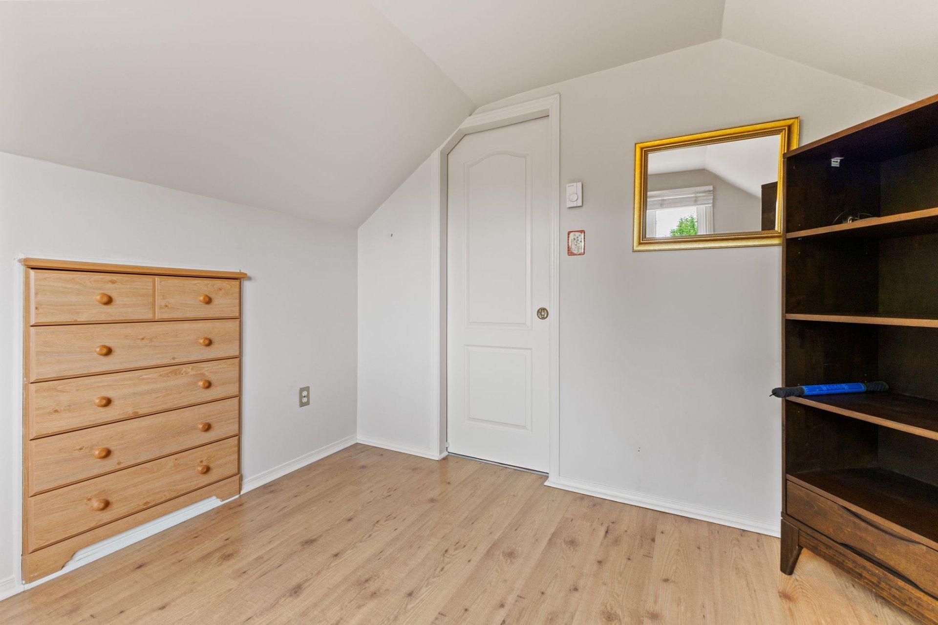 









10


Rue Yvon-Chénier

,
Gatineau (Gatineau),




QC
J8P2G4

