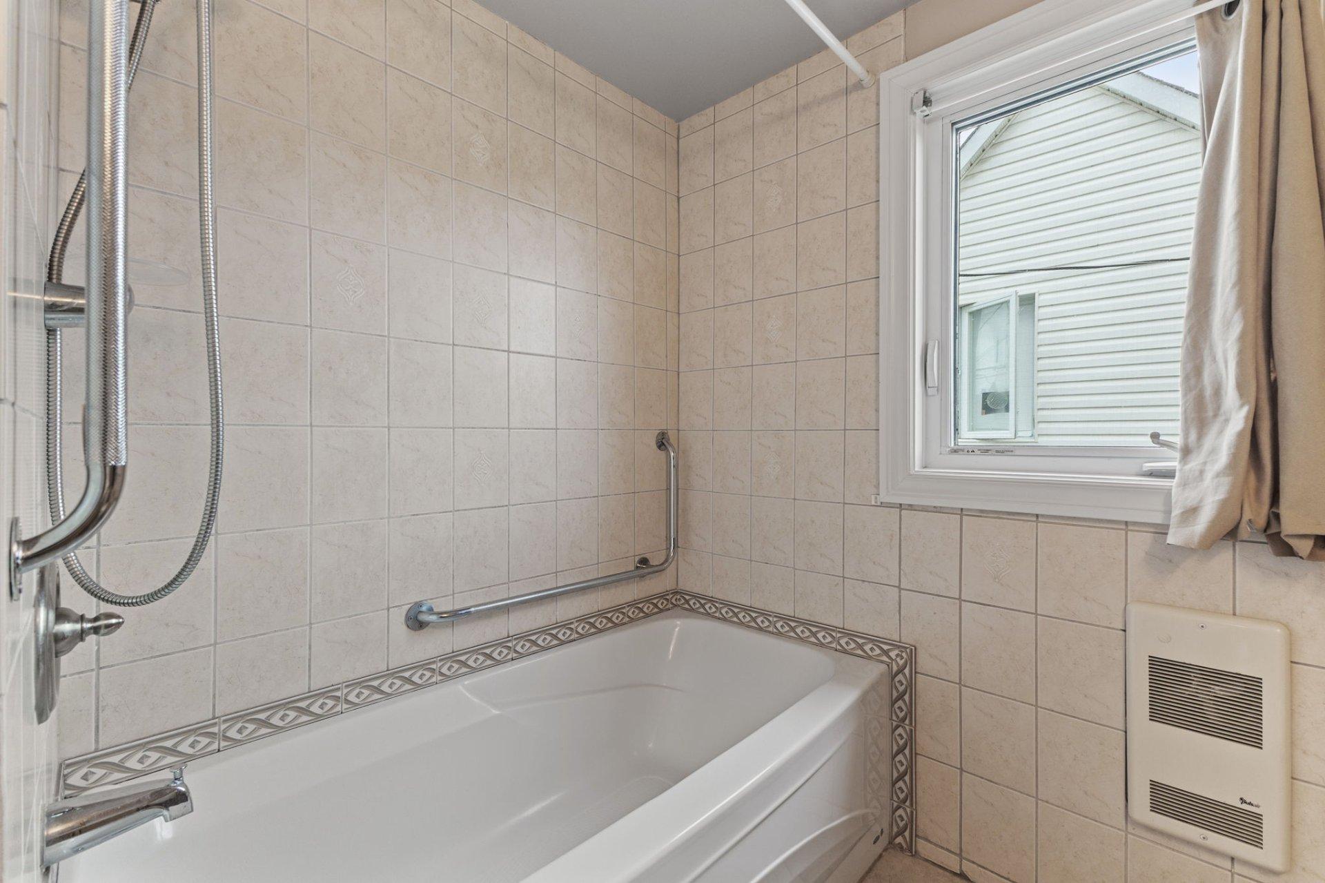 









10


Rue Yvon-Chénier

,
Gatineau (Gatineau),




QC
J8P2G4


