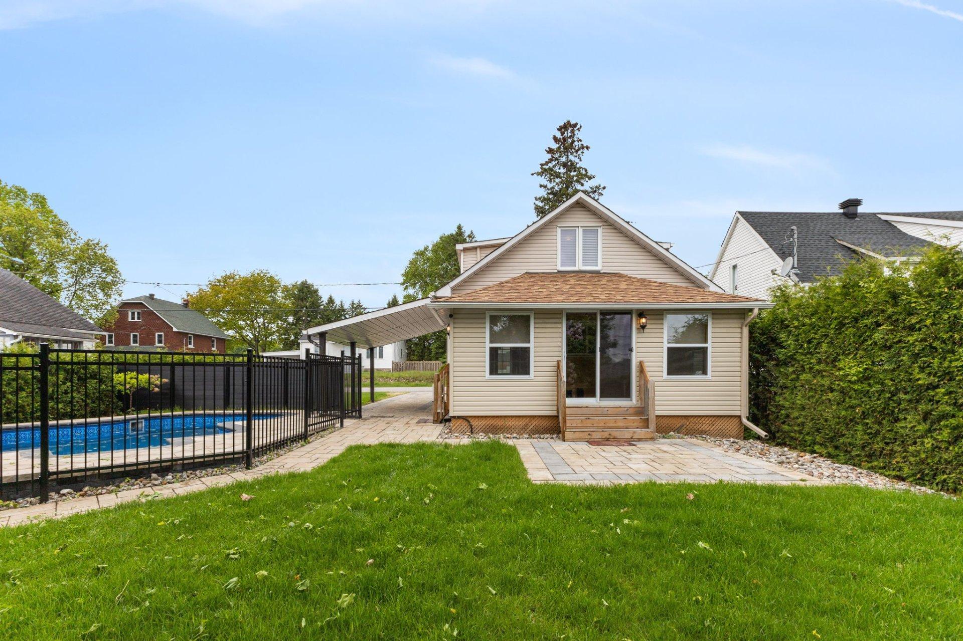 









10


Rue Yvon-Chénier

,
Gatineau (Gatineau),




QC
J8P2G4


