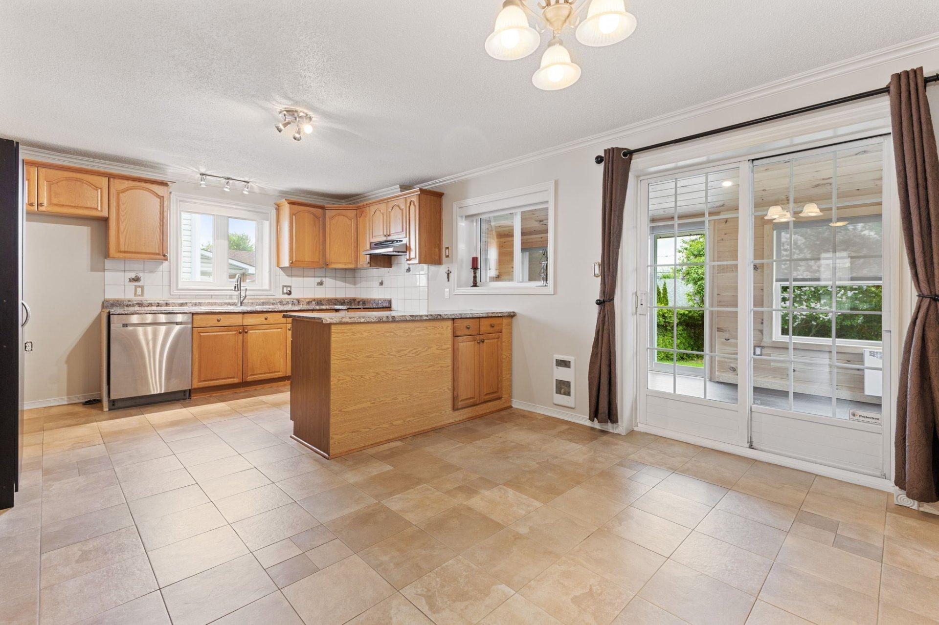 









10


Rue Yvon-Chénier

,
Gatineau (Gatineau),




QC
J8P2G4

