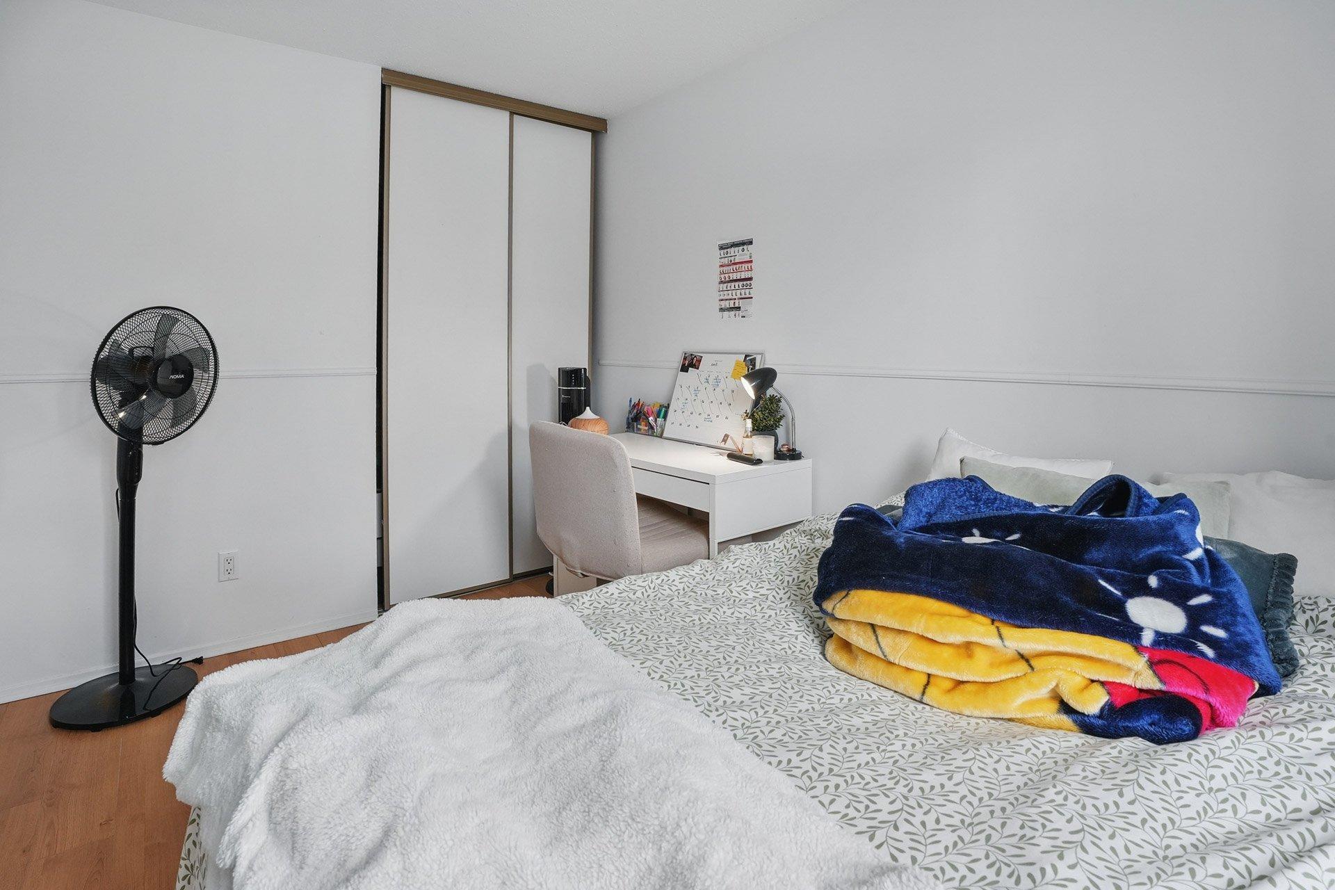 









409


Boul. St-Raymond

,
Gatineau (Hull),




QC
J9A1X3

