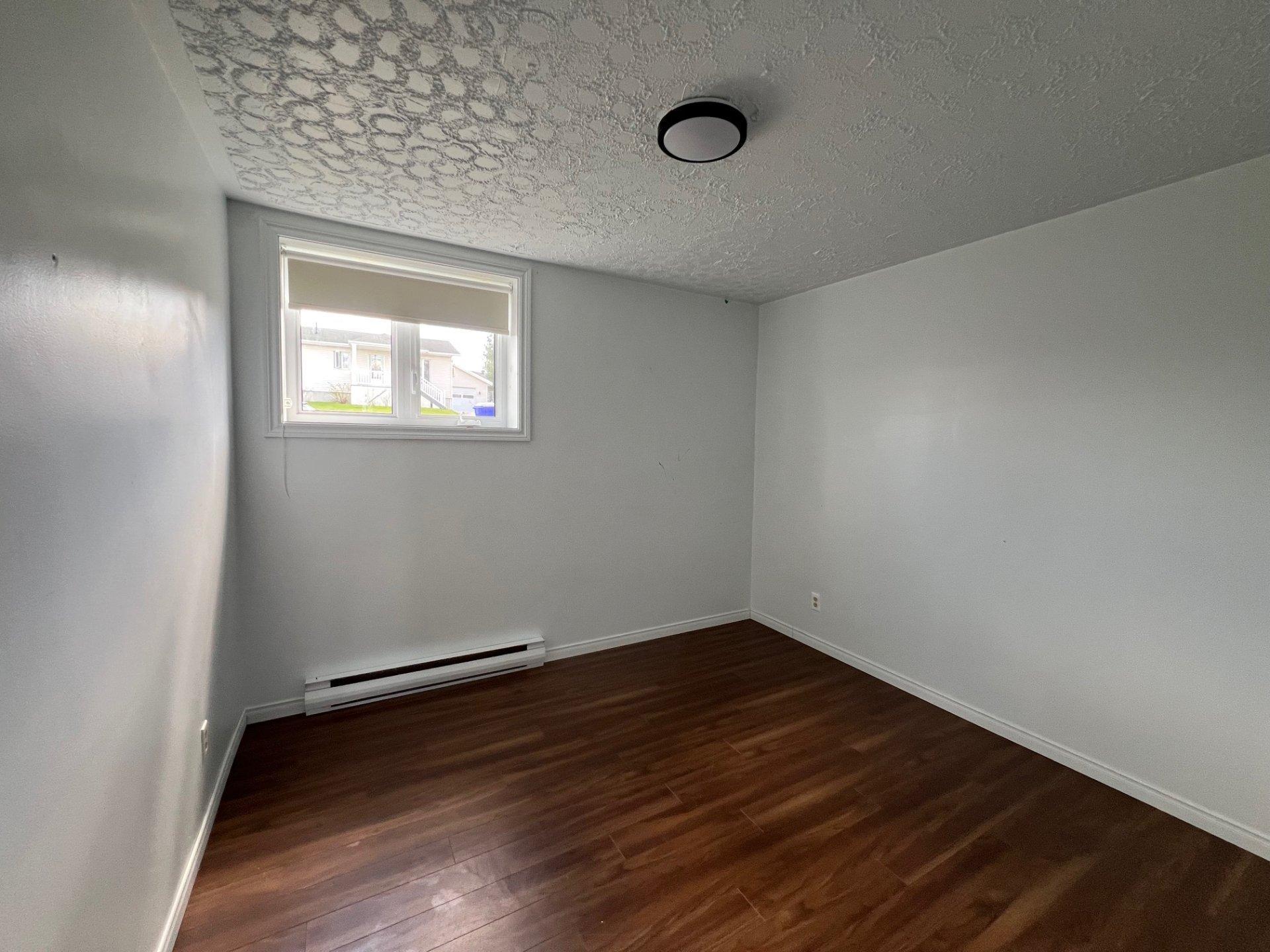 









67

 - 67C


5e Avenue N.

,
Chapais,




QC
G0W1H0

