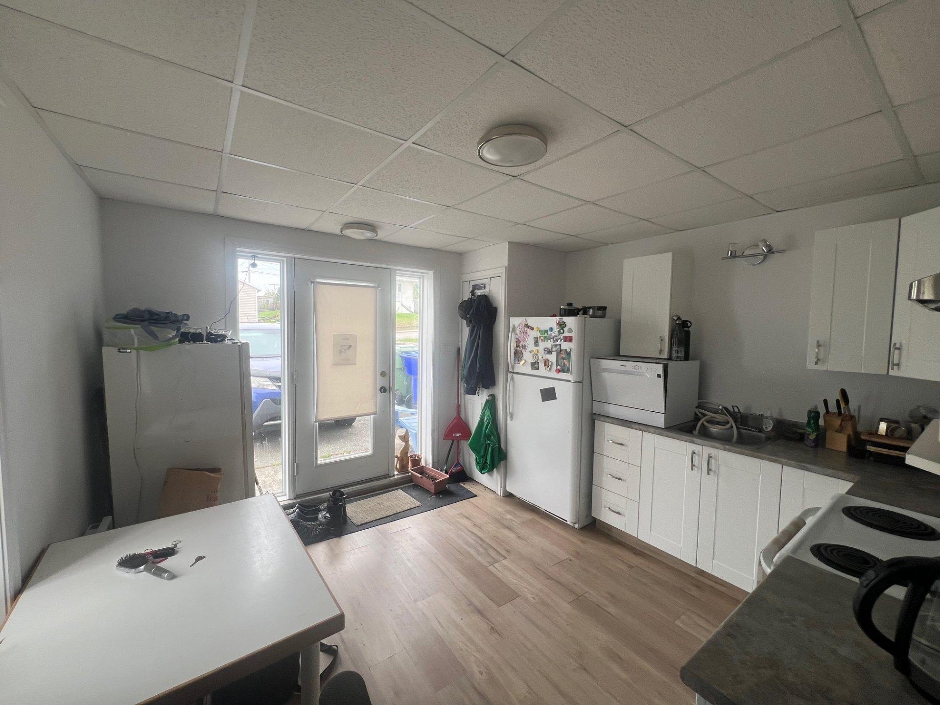 









67

 - 67C


5e Avenue N.

,
Chapais,




QC
G0W1H0

