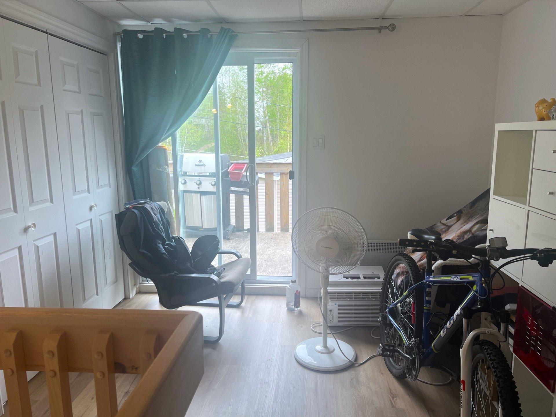 









67

 - 67C


5e Avenue N.

,
Chapais,




QC
G0W1H0

