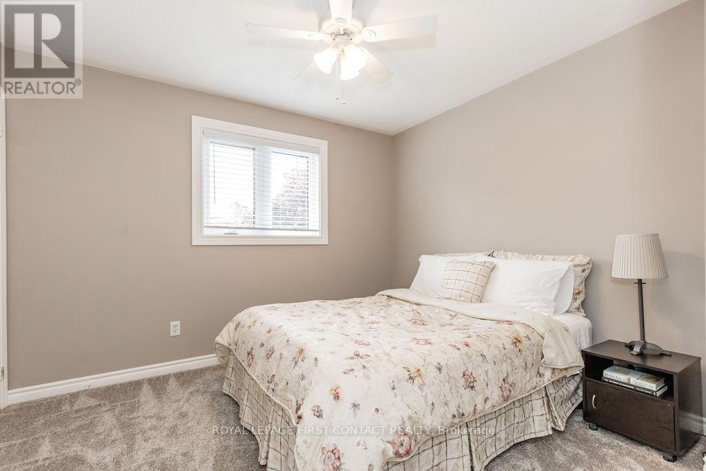 












87 STOLLAR BOULEVARD

,
Barrie,




Ontario
L4M6N3

